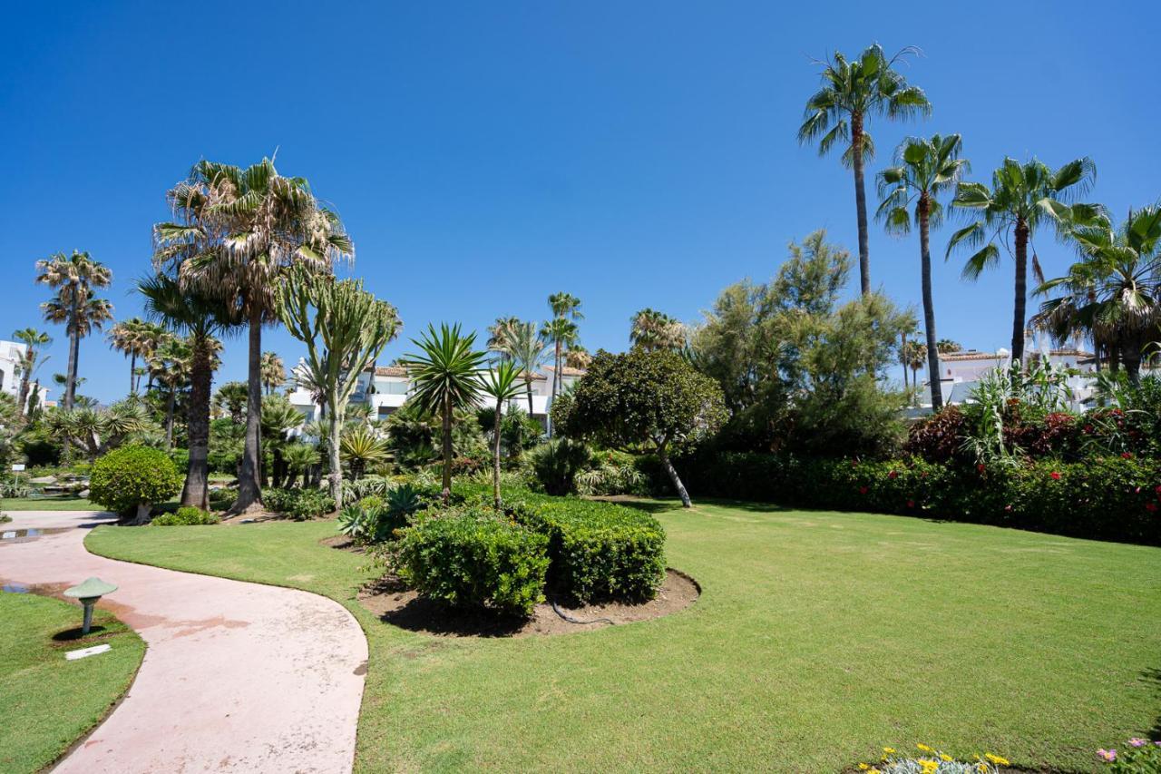 Costalita Beach Apartment Estepona Exterior foto