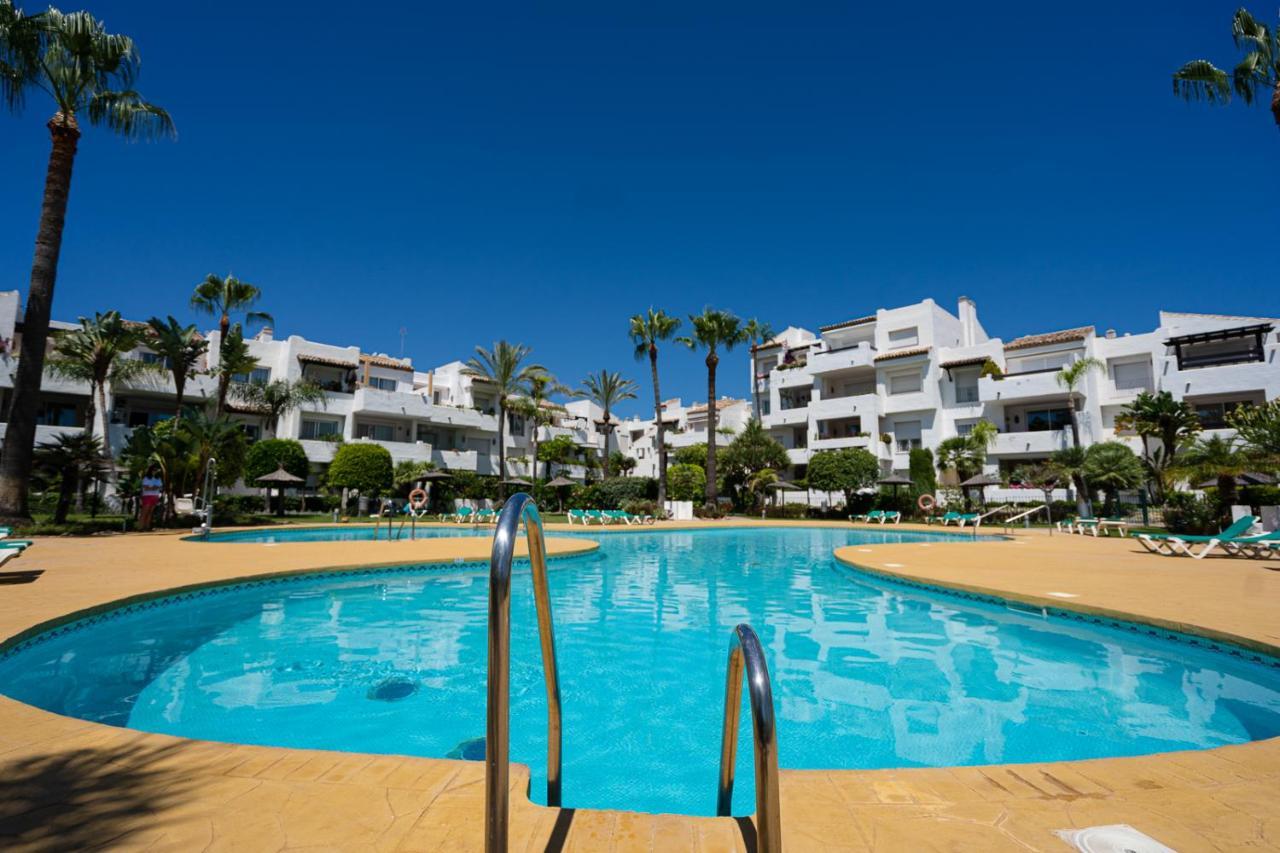 Costalita Beach Apartment Estepona Exterior foto