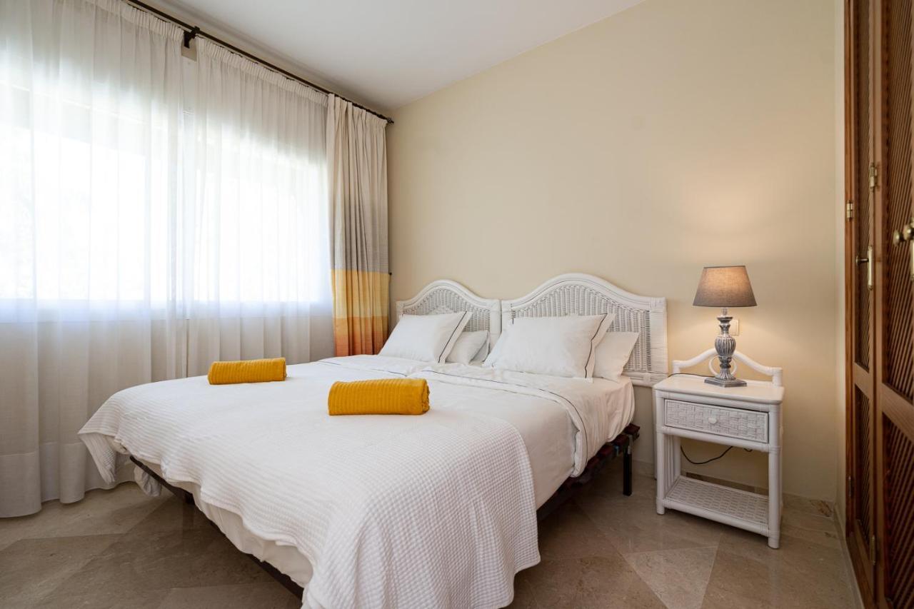 Costalita Beach Apartment Estepona Exterior foto